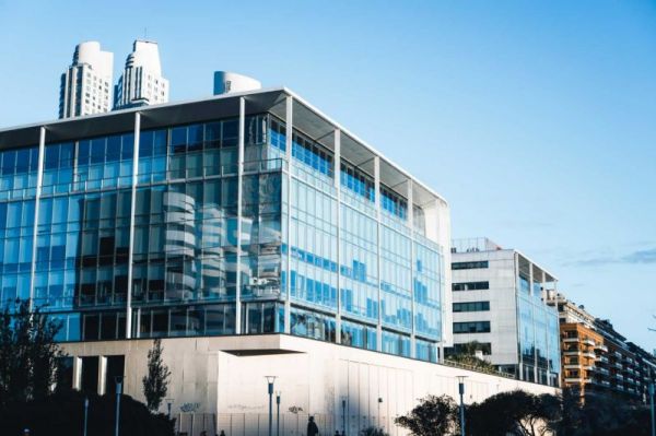 樓宇自控系統(tǒng)，大型建筑，智能化控制，節(jié)能管理，舒適性提升