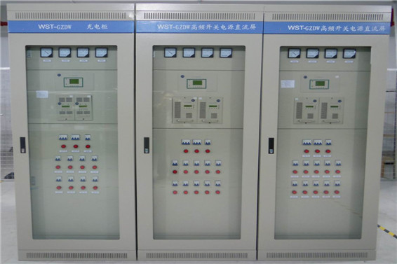 直流屏、微機保護測控裝置(圖1)