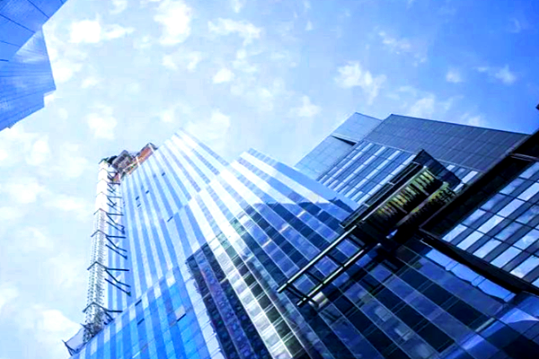 園區(qū)樓宇智能化系統(tǒng)解決方案！ 目前園區(qū)樓宇智能化系統(tǒng)建設(shè)主要著力于消防系統(tǒng)、配電系統(tǒng)、安防系統(tǒng)、綜合布線系統(tǒng)等基礎(chǔ)設(shè)施，以及車位管理系統(tǒng)、門禁系統(tǒng)、物業(yè)收費(fèi)系統(tǒng)、多表收費(fèi)系統(tǒng)等方面，并集中在基本的監(jiān)測(圖1)